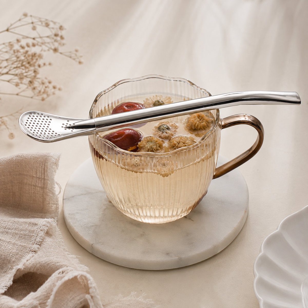 Sip & Strain – 2-in-1 Smart Straw